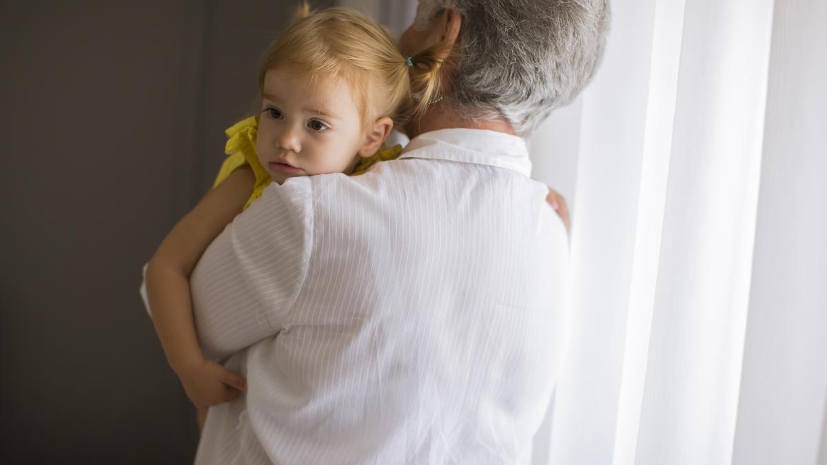 cum-sa-reactionezi-atunci-cand-un-adult-obliga-copilul-sa-l-imbratiseze--potrivit-unui-terapeut_69325700