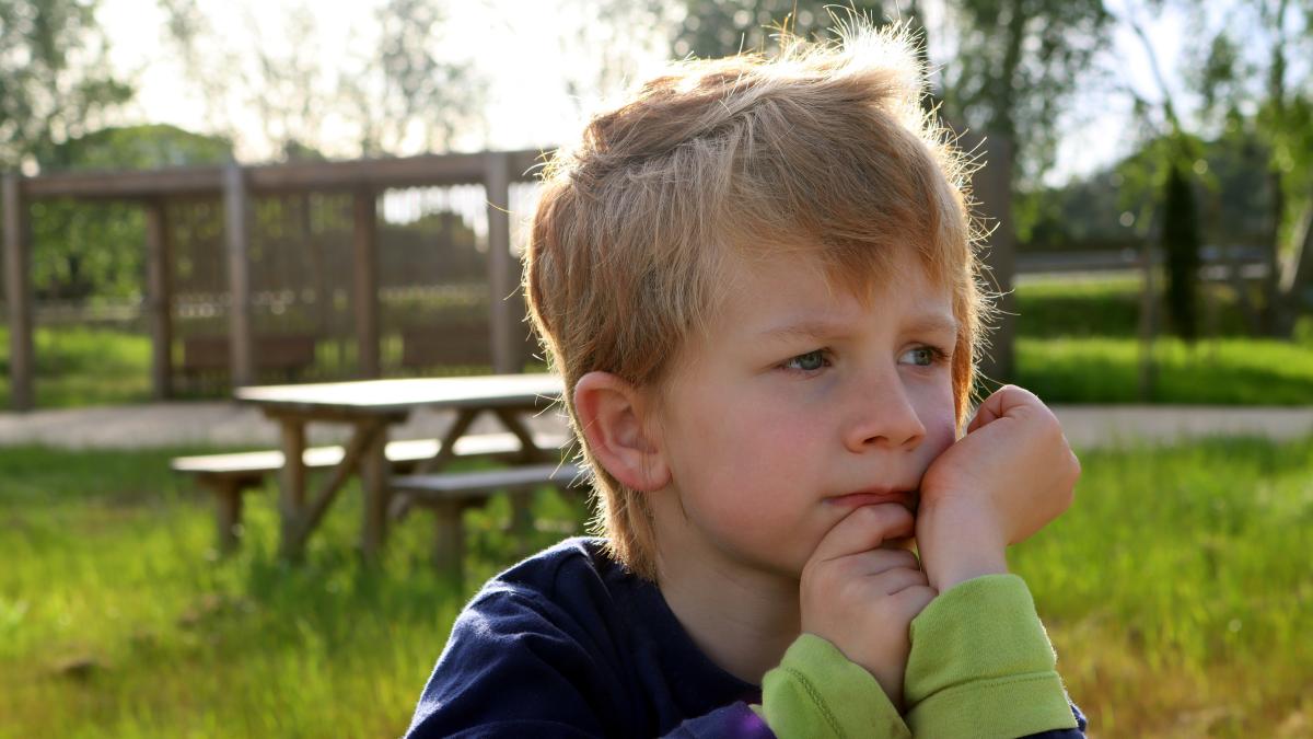 ce-simte-un-copil-cu-asperger-dr--ioana-georgescu-are-un-sentiment-de-izolare-si-singuratate--percepe-lumea-intens--fragmentat-si-periculoasa_53675100