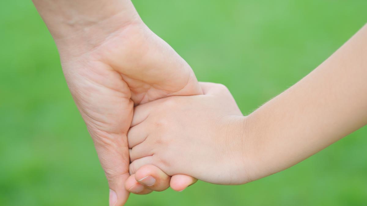 ingrijorator-suntem-tara-cu-cea-mai-tanara-bunica-e2809eeste-cutremuratore2809d_32498000