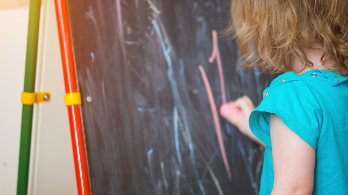 cat-de-bine-inteleg-profesorii-copiii-cu-asperger-dr--ioana-georgescu-spune-ce-ar-trebui-sa-stie-ei-pentru-ca-acesti-elevi-sa-fie-bine-integrati--video_69409500