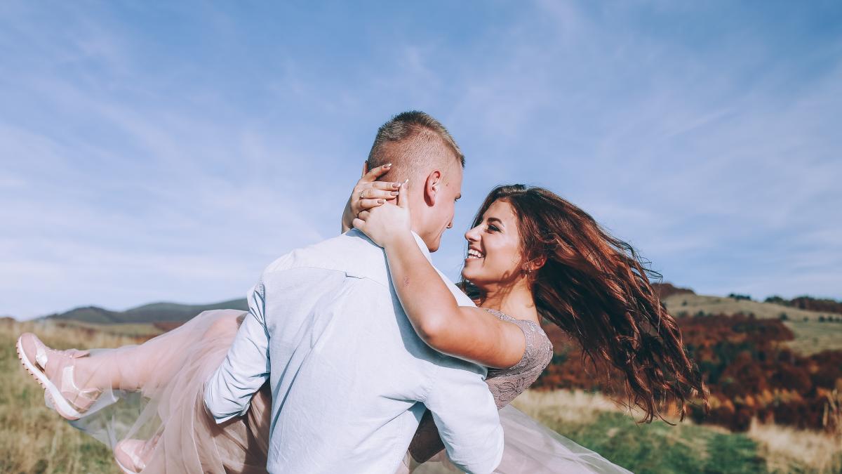 semnul-care-dovedeste-ca-mariajul-tau-va-dura--potrivit-unui-studiu-care-a-analizat-ceea-ce-face-cuplurile-sa-reziste_88152500