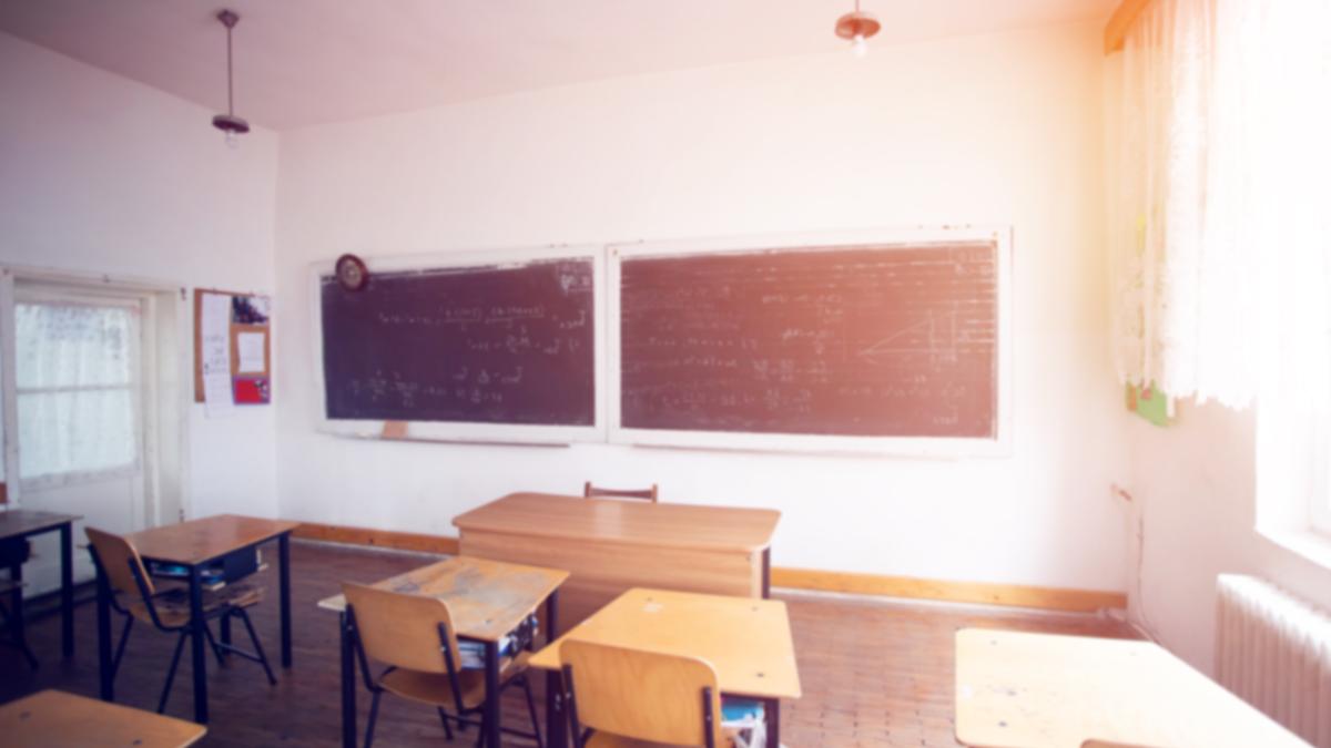 problemele-din-educatie-se-amplifica-intr-un-ritm-accelerat-si-devin-greu-de-gestionat--prof--mugurel-stefan-e-ca-un-bulgare-de-zapada-care-nu-mai-poate-fi-oprit_21422300