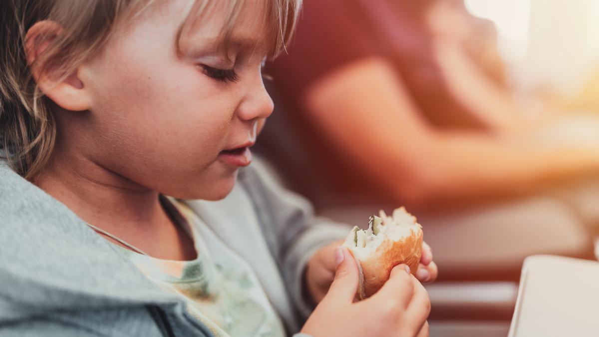 the-child-is-chubby-and-cute-warning-signs-that-show-the-little-one-is-becoming-obese-cooney-soare-it-will-be-the-number-one-disease--iancu-in-childhood--they-are-vulnerable_80834400