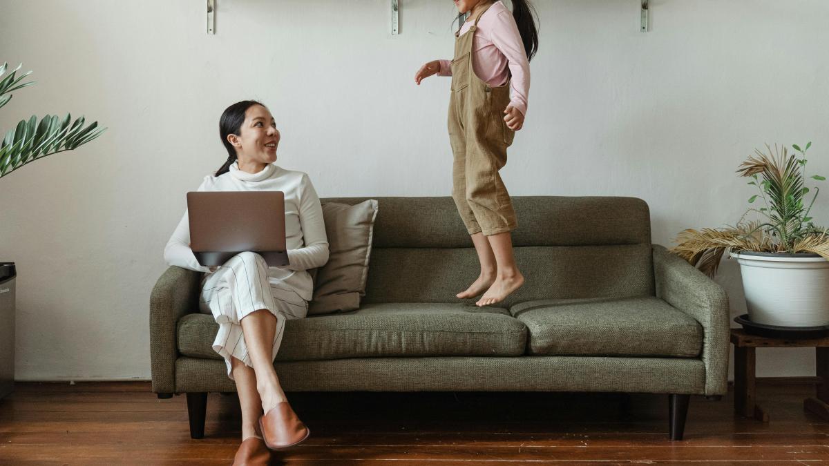 pexels-ketut-subiyanto-4473904_73970100