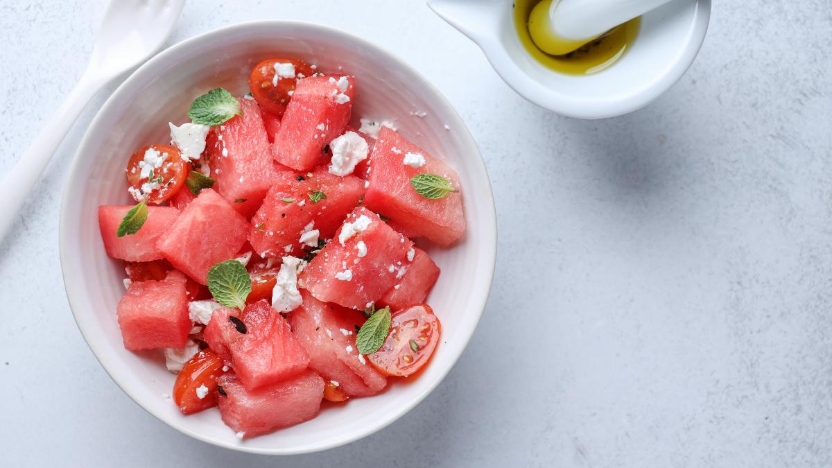 watermelon-salad-with-cheese-served-plate_06610200
