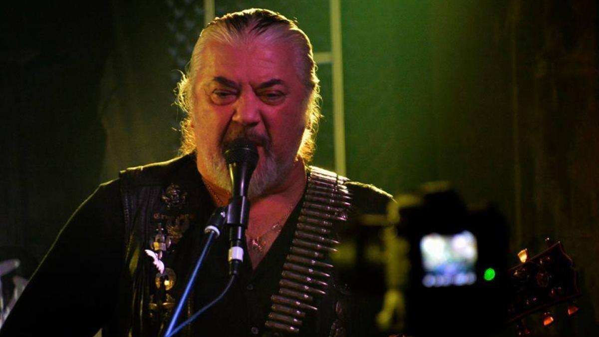 mugur-de-fluier-in-memoria-lui-nicu-covaci---diseara-la-2000-pe-radiodcnews_88360700