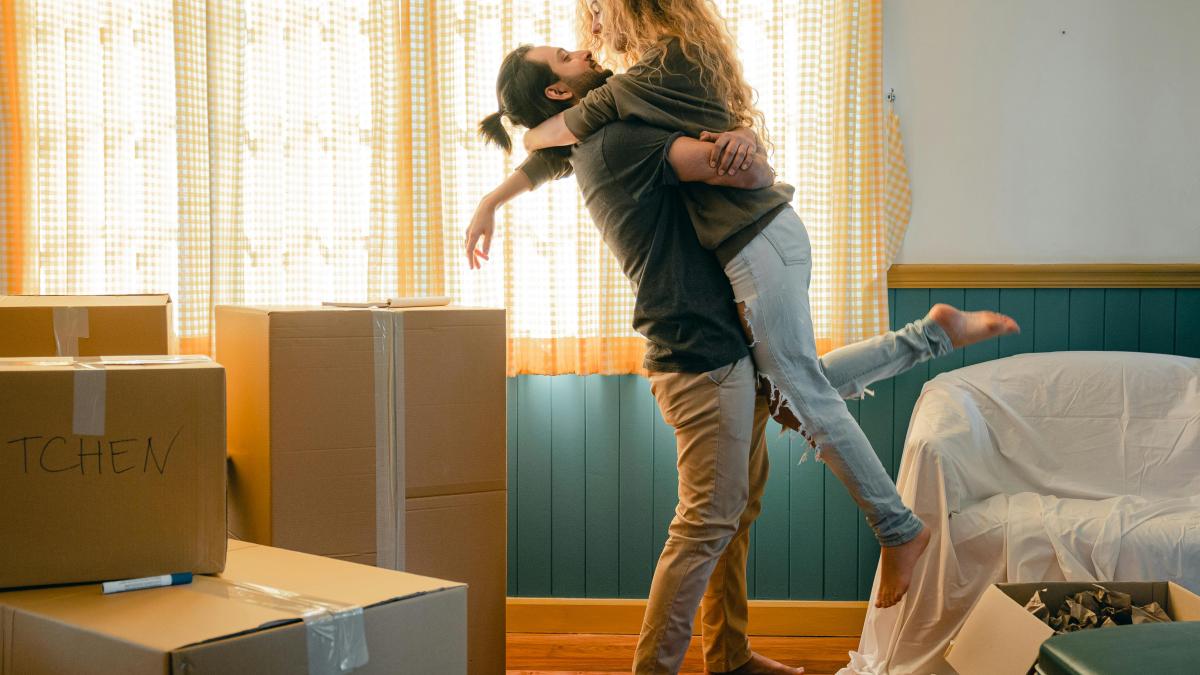 pexels-ketut-subiyanto-4246230_97320800