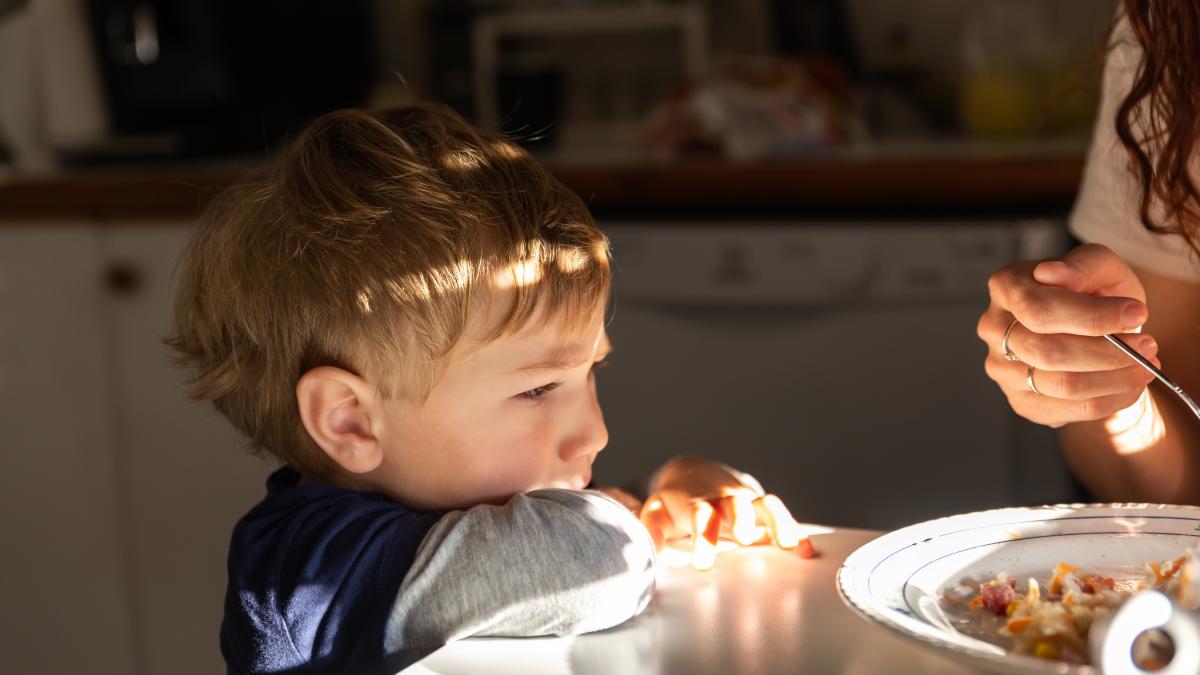 cele-3-afirmatii-pe-care-sa-nu-le-spui-copiilor-in-timpul-mesei--expert-parenting-desi-par-inofensive-la-prima-vedere--ar-trebui-interzise_71947000