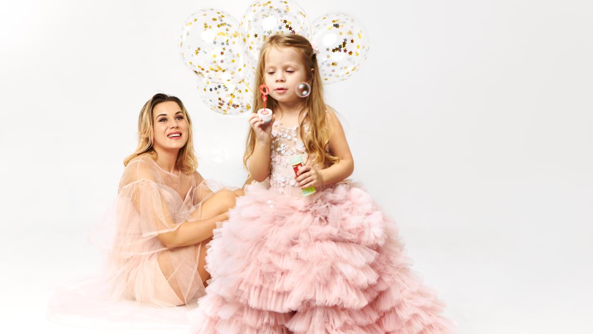 invata-ti-fiica-sa-nu-creada-ca-este-o-printesa_35364500