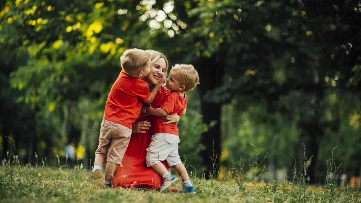 neuropsiholog-instruit-la-harvard-afirmatiile-interzise-in-casele-parintilor-care-cresc-copii-cu-inteligenta-emotionala-ridicata_59044400