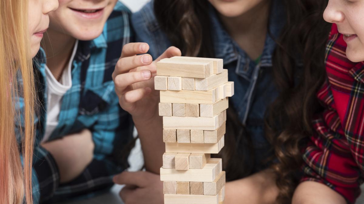 cum-sa-cresti-copii-cu-o-personalitate-sanatoasa--foto-freepik_62029800