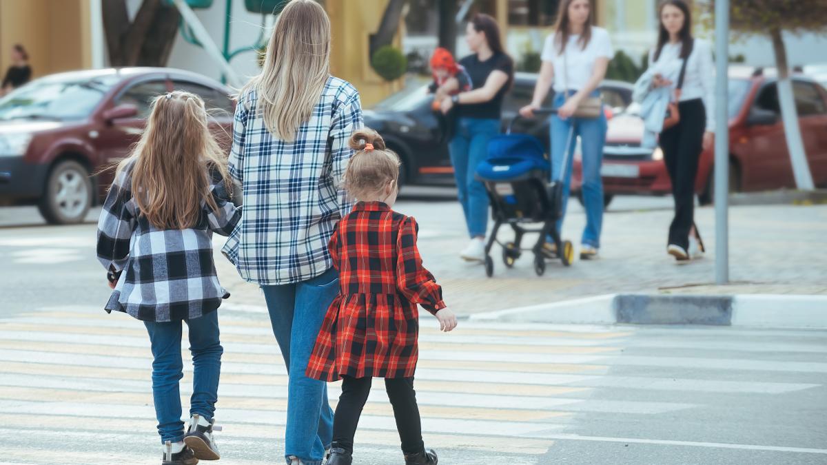 amenzi-pentru-parinti-daca-nu-semneaza-contractul-educational--pot-scoate-din-buzunar-pana-la-5-000-de-lei_57781500