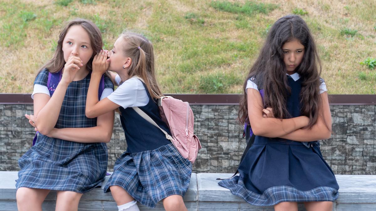 o-mama-cere-sfatul-utilizatorilor-de-internet--dupa-ce-a-descoperit-ca-fiica-sa-hartuia-alti-copii--e2809eeste-crud-este-sa-razi-de-copiii-care-nu-se-imbraca-de-la-un-anumit-brande2809d-2_80068900