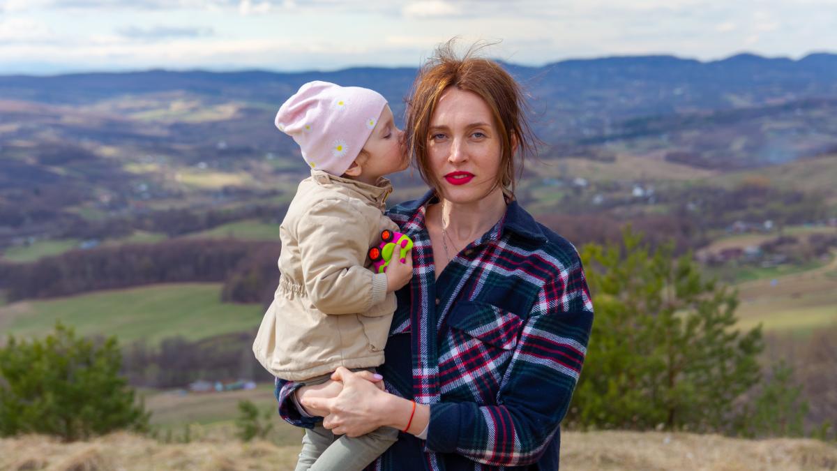 sacrificiul-nejustificat-al-mamelor-singure--super-nanny-greseala-pe-care-multe-o-fac-pentru-ca-nu-au-de-ales_91386900