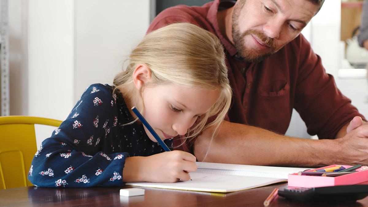 cum-contribuie-parintii-la-aparitia-fenomenelor-de-burnout-si-boreout-in-randul-copiilor-ana-maria-zamfir-ori-ofera-foarte-mult-timp-nedirijat--ori-baga-frica-in-ei_46300300