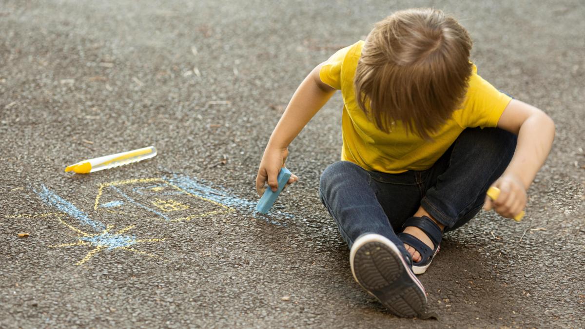 sa-dam-vina-pe-parinti-stilul-parental-nu-are-legatura-cu-multe-dintre-comportamentele-dificile-ale-copiilor-se-datoreaza-genelor-lor--spune-stiinta_59673500