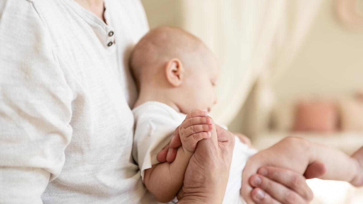nou-nascutii-pana-la-sase-luni-nu-stiu-sa-respire-pe-gura-informatii-esentiale-pentru-parinti_07700300