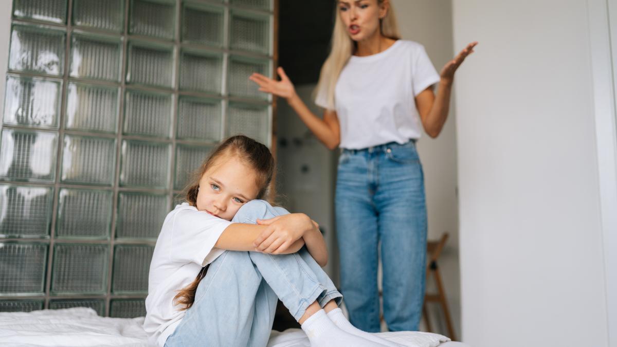 te-ai-saturat-sa-tipi-la-copilul-tau-psihologul-american-jeffrey-bernstein-exista-solutii-pentru-a-renunta-la-acest-obicei-nesanatos_01592200