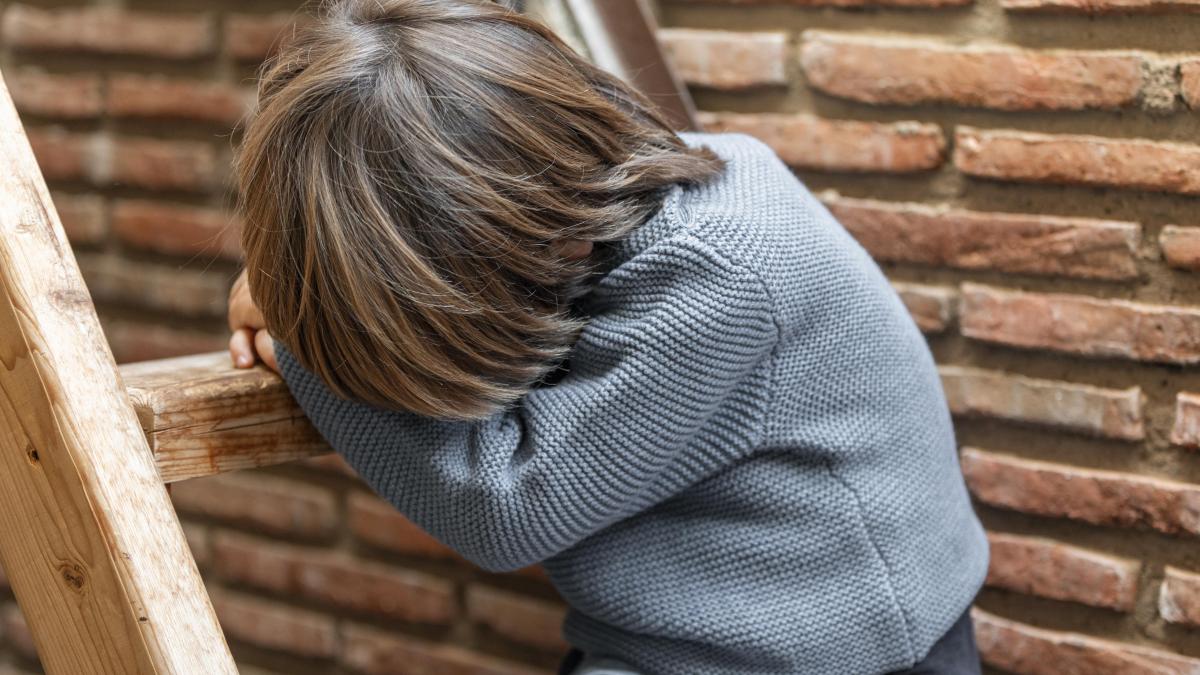 comportamentul-parintilor-care-provoaca-frustrare-si-durere-copiilor--urania-cremene-copiii-nostri-sunt-copii-doar-o-data-2_71955100