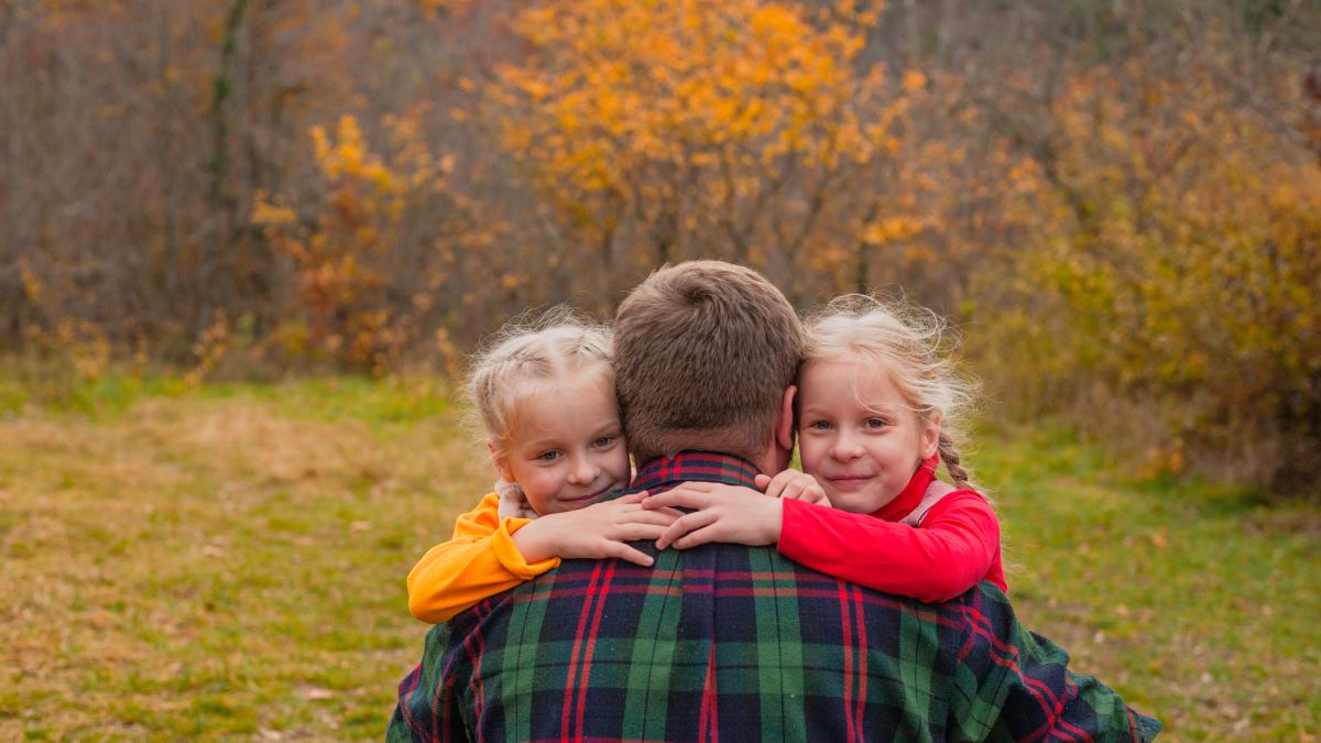 tipuri-de-tati-toxici-si-modurile-in-care-afecteaza-viitorul-copiilor-lor--psiholog-importanta-lor-a-fost-neglijata-pentru-prea-mult-timp_88226000