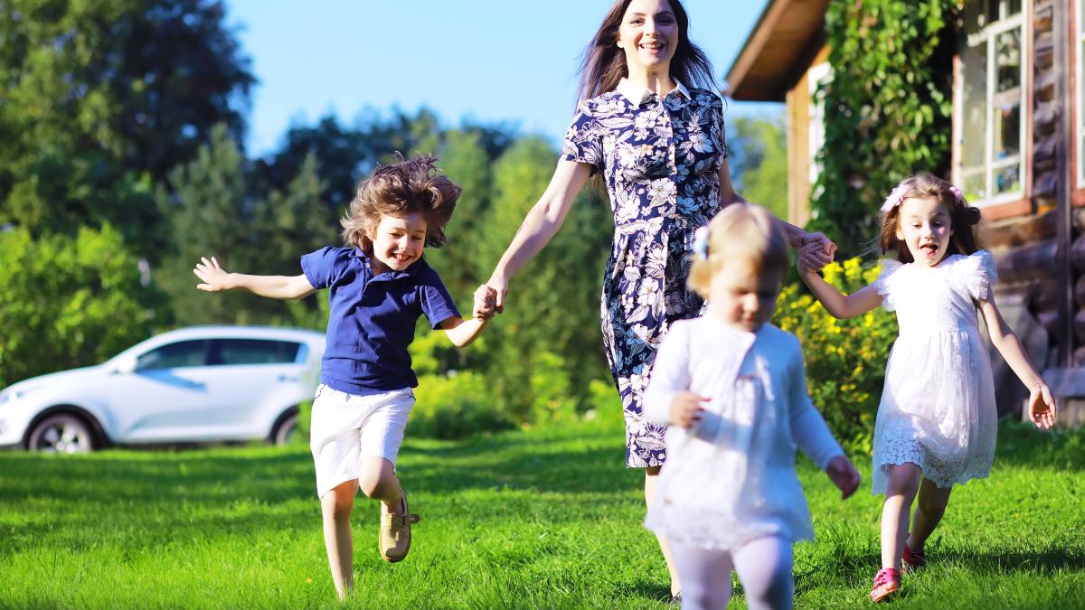 cel-mai-mare-studiu-efectuat-vreodata-asupra-functiei-creierului-la-parinti-adultii-cu-mai-multi-copii--protejati-de-declinul-mental-3_35551200