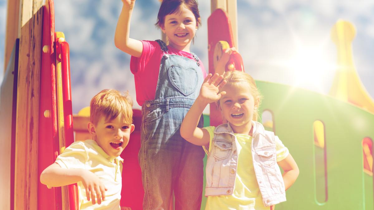 de-ce-e-nevoie-pentru-a-creste-copii-buni-este-important-ca-parintii-sa-tina-cont-de-cateva-aspecte-de-baza-care-nu-pot-lipsi_91782000