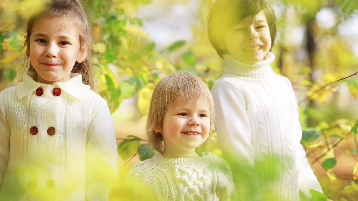 un-copil-fericit-poate-fi-confundat-in-multe-ocazii-cu-un-copil-rasfatat-diferentele-dintre-ei-sunt-semnificative_25687600