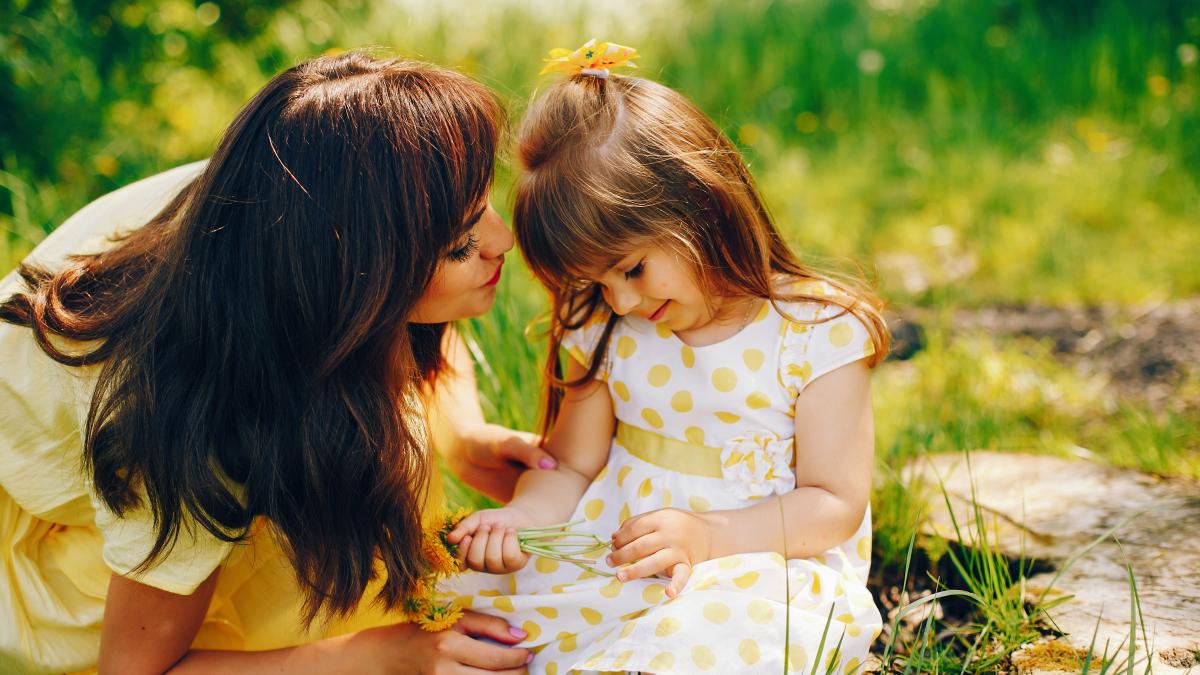 intrebarile-pe-care-ar-trebui-sa-le-adresezi-copilului-tau-pentru-a-l-creste-fericit--conform-psihologilor_47166100