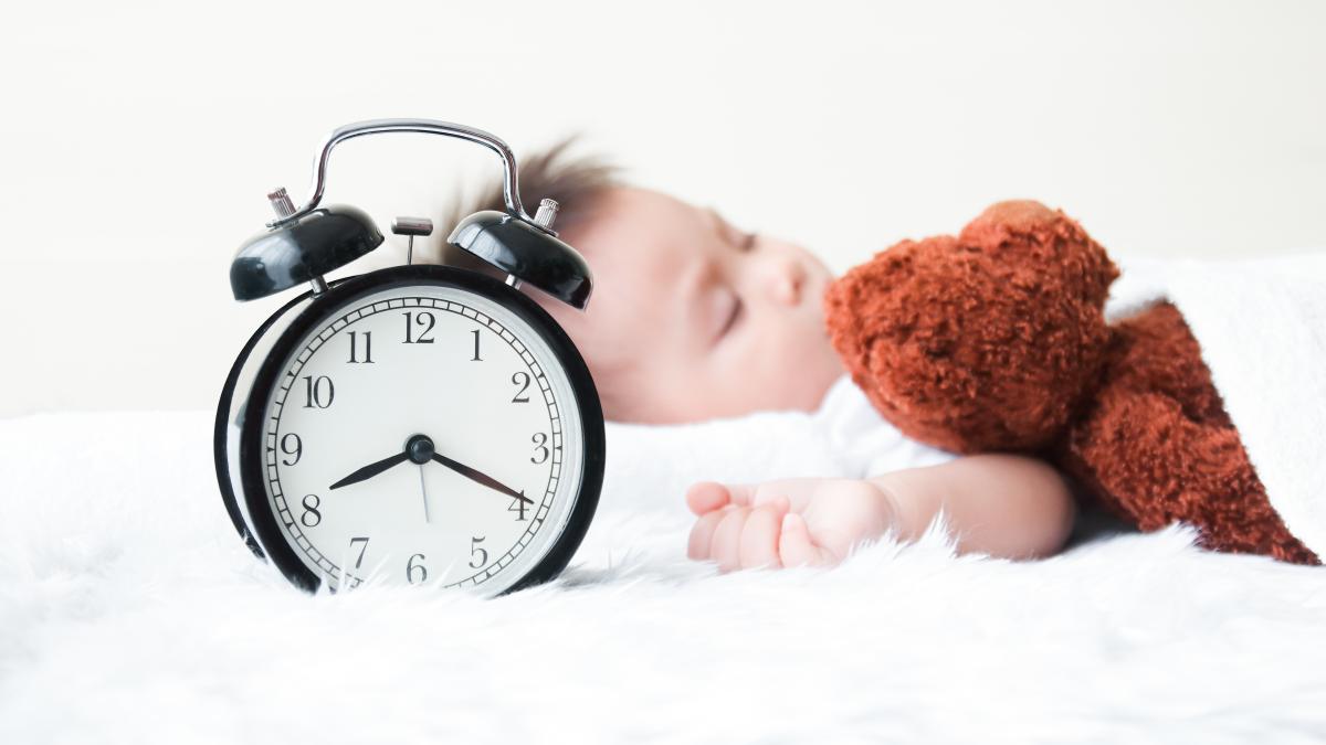 trecerea-la-ora-de-iarna-cum-sa-pregatiti-corect-copilul-cateva-sfaturi-pentru-ca-aceasta-schimbare-sa-mearga-ca-pe-roate_11000400