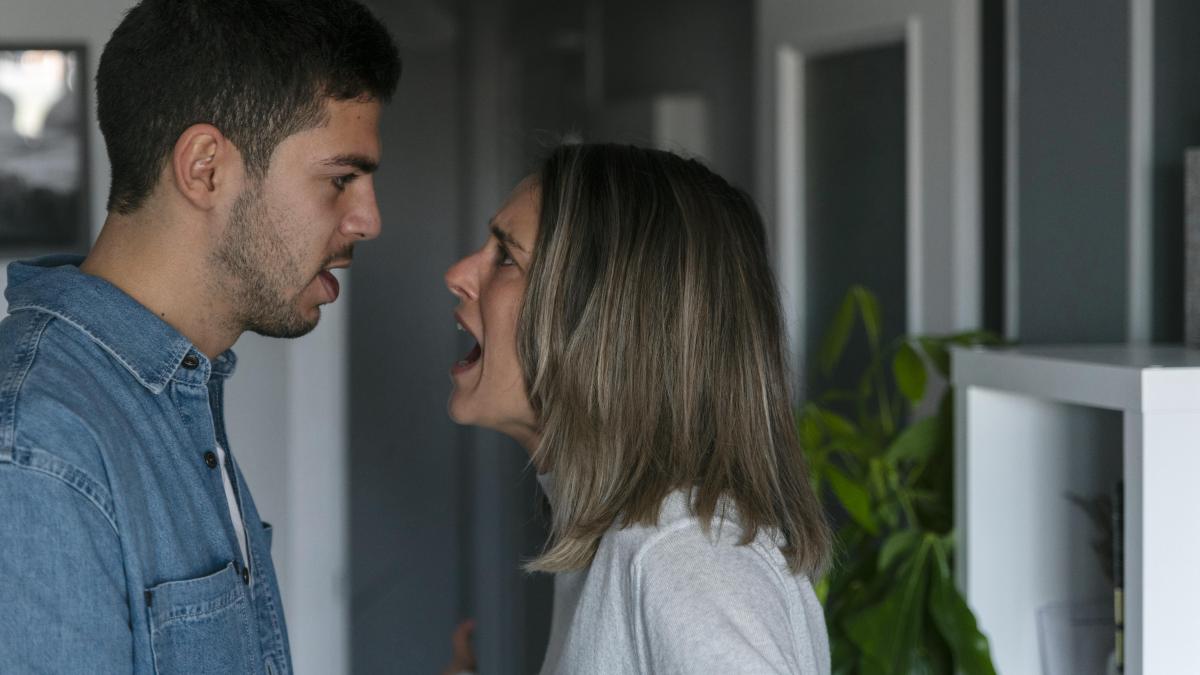 iata-motivul-surprinzator-pentru-care-esti-mai-rau-cu-oamenii-pe-care-ii-iubesti-cel-mai-mult_23735500