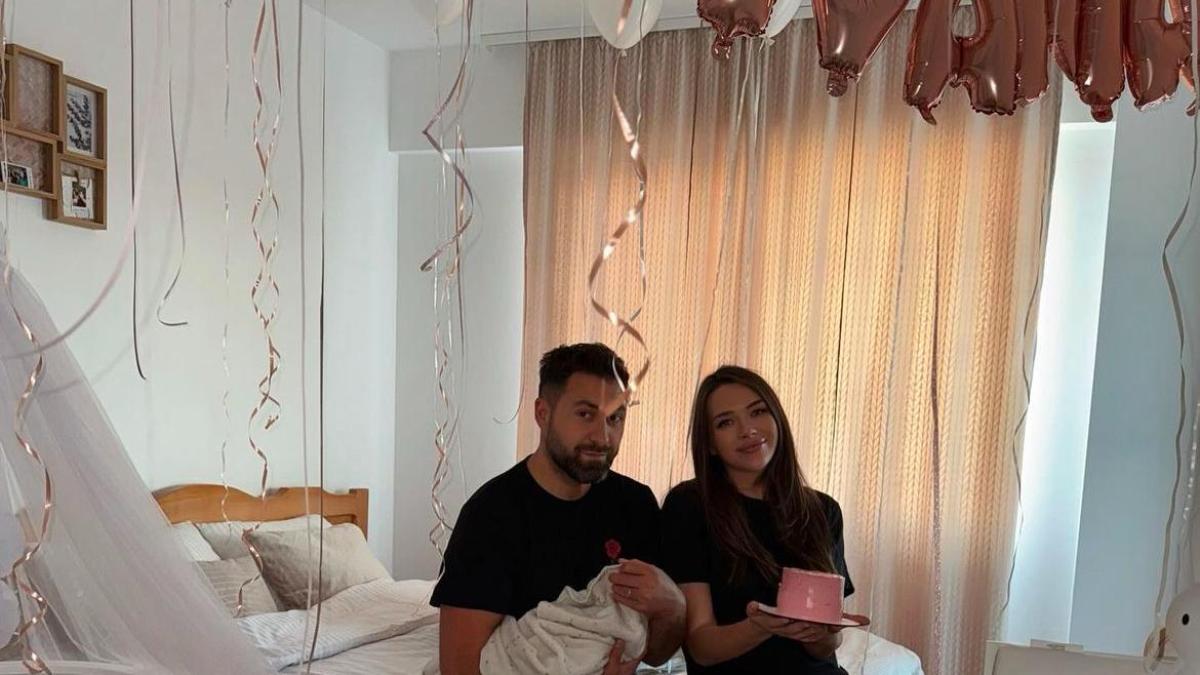 iustina-si-cornel-de-la-e2809einsula--iubiriie2809d-au-devenit-parinti--ce-nume-deosebit-au-ales-pentru-micuta-lor_89797500