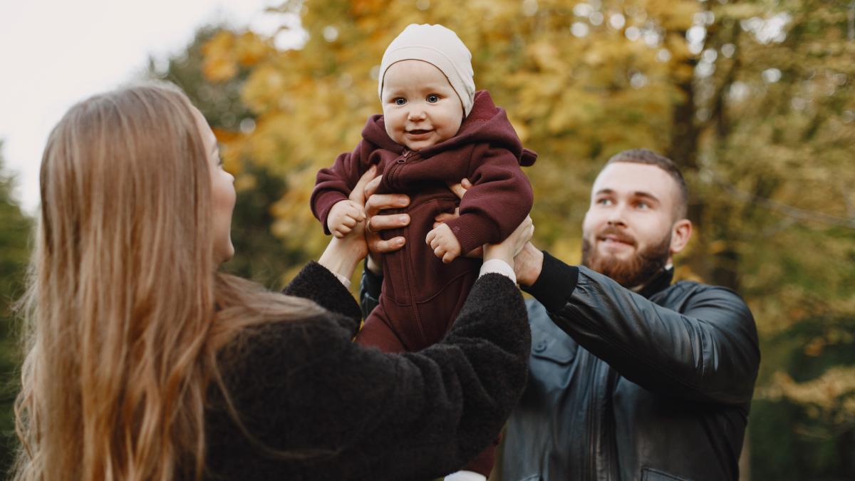 pentru-a-fi-un-model-de-urmat-pentru-copilul-tau--este-necesar-sa-renunti-la-aceste-comportamente_23182800