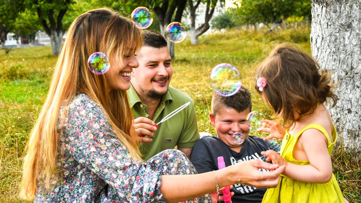 cei-mai-de-succes-parinti-folosesc-strategia-3ts-pentru-a-construi-creierul-copiilor-afirma-un-chirurg-pediatru-iata-cum-functioneaza_51514000