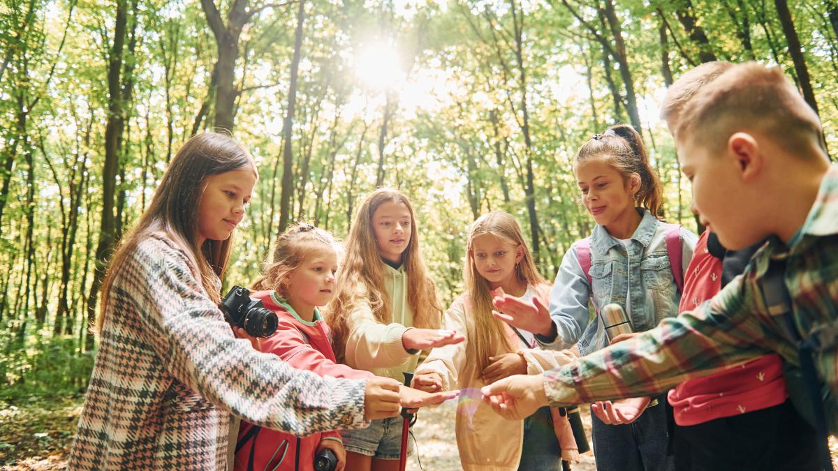 cresterea-unui-lider-puternic-descopera-abilitatile-de-leadership-fundamentale-pentru-copii-si-cum-le-poti-cultiva-inca-de-la-varste-fragede_47829200