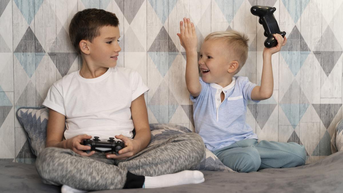 un-studiu-demonstreaza-impactul-pozitiv-al-jocurilor-video-asupra-educatiei_62034300