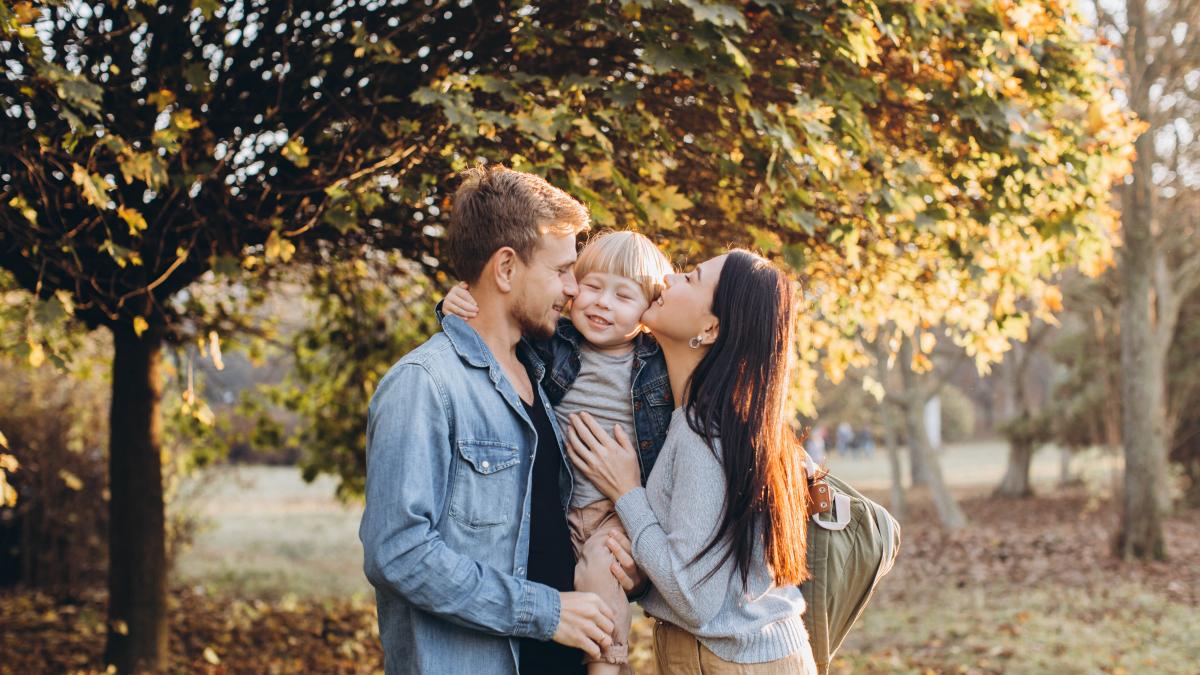 de-ce-au-nevoie-cu-adevarat-copiii-de-la-parintii-lor-descopera-cele-5-lucruri-esentiale-care-fac-diferenta-in-bunastarea-lui_25626900