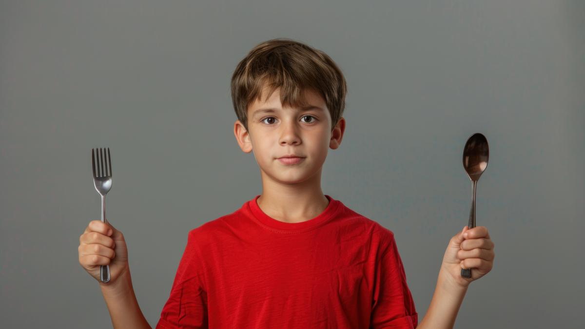 bune-maniere-invata-l-pe-copil-limbajul-secret-al-tacamurilor-la-masa-1_83611300