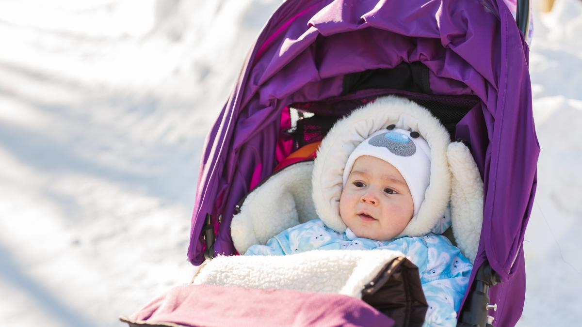 iesirile-cu-bebelusul-in-vreme-rece-masuri-de-precautie-pentru-o-plimbare-confortabila_75322200