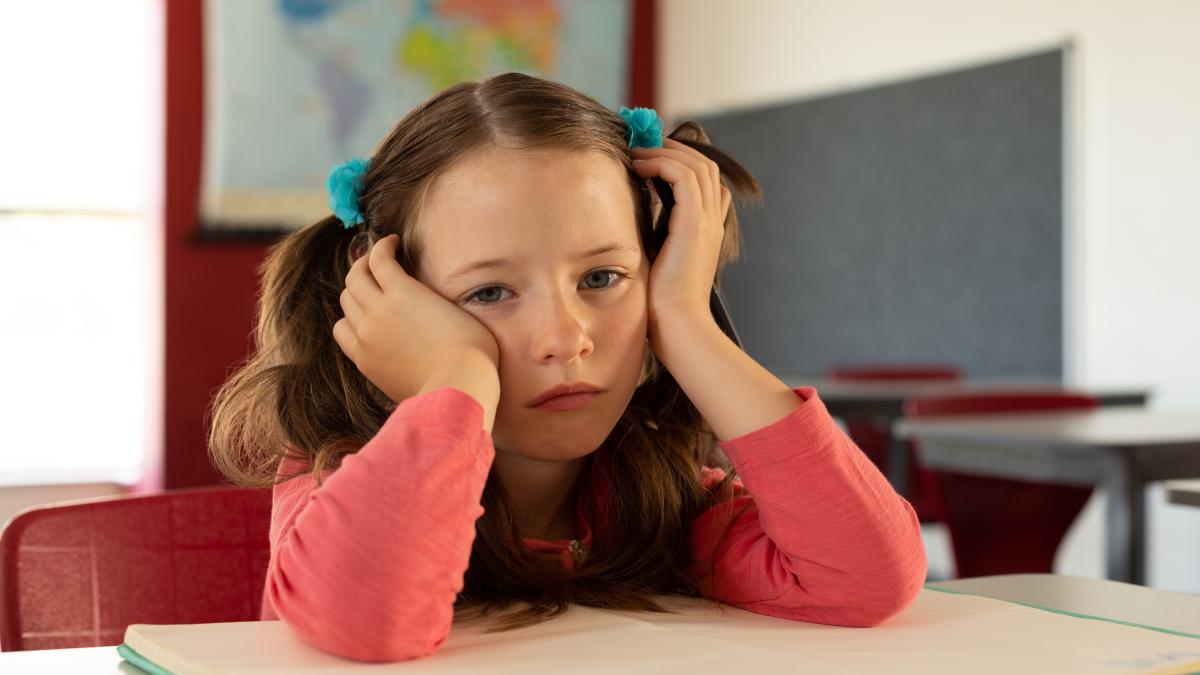 sistemul-de-invatamant-romanesc-si-educatia-bazata-pe-note-psiholog-ana-maria-zamfir-scopul-nu-e-ca-al-nostru-copil-sa-stie-ceva-finalul-nu-e-neaparat-un-copil-mult-mai-destept_40046600