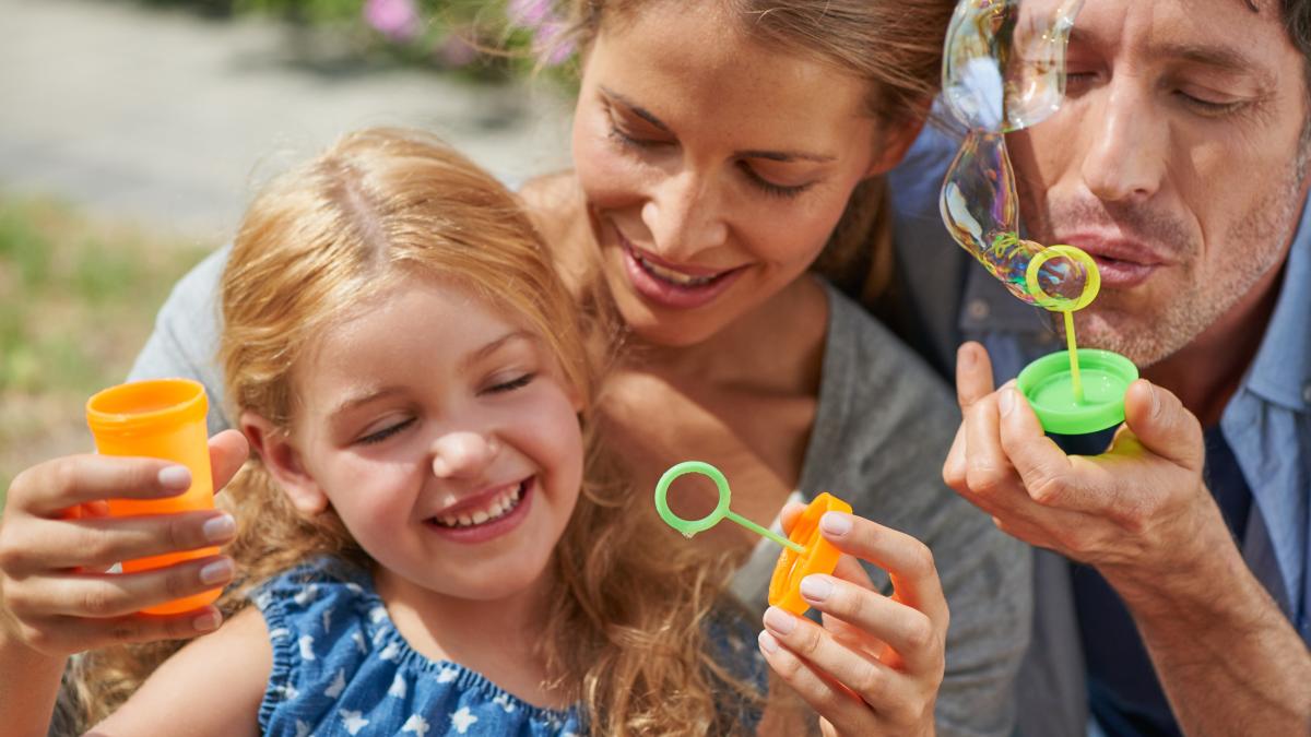 expert-parintii-celor-mai-fericiti-copii-fac-aceste-sase-lucruri-in-fiecare-zi_03575100