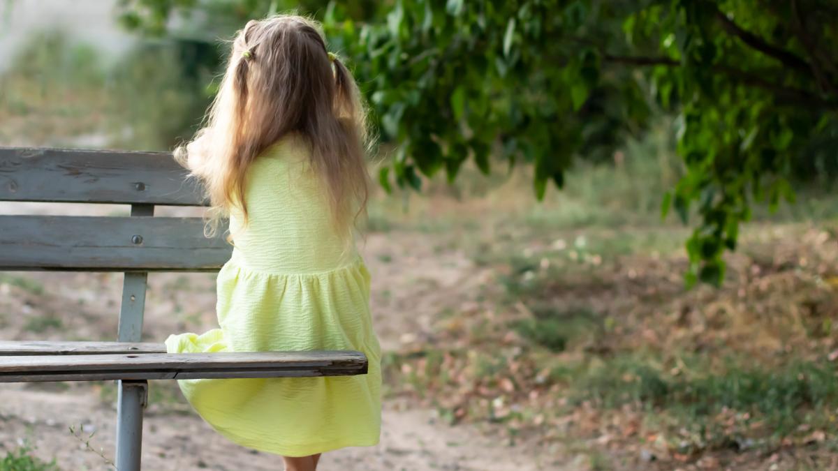 tiparele-din-copilarie-inca-te-controleaza-problema-frecventa-la-persoanele-crescute-de-parinti-dominatori--conform-unui-expert_59718100