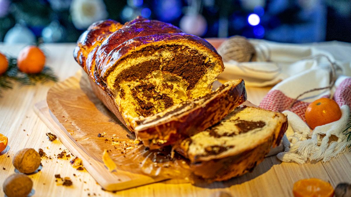 cum-sa-pregatesti-cozonaci-ca-la-mama-acasa-de-craciun-reteta-care-va-umple-casa-de-miros-de-sarbatoare_16334400