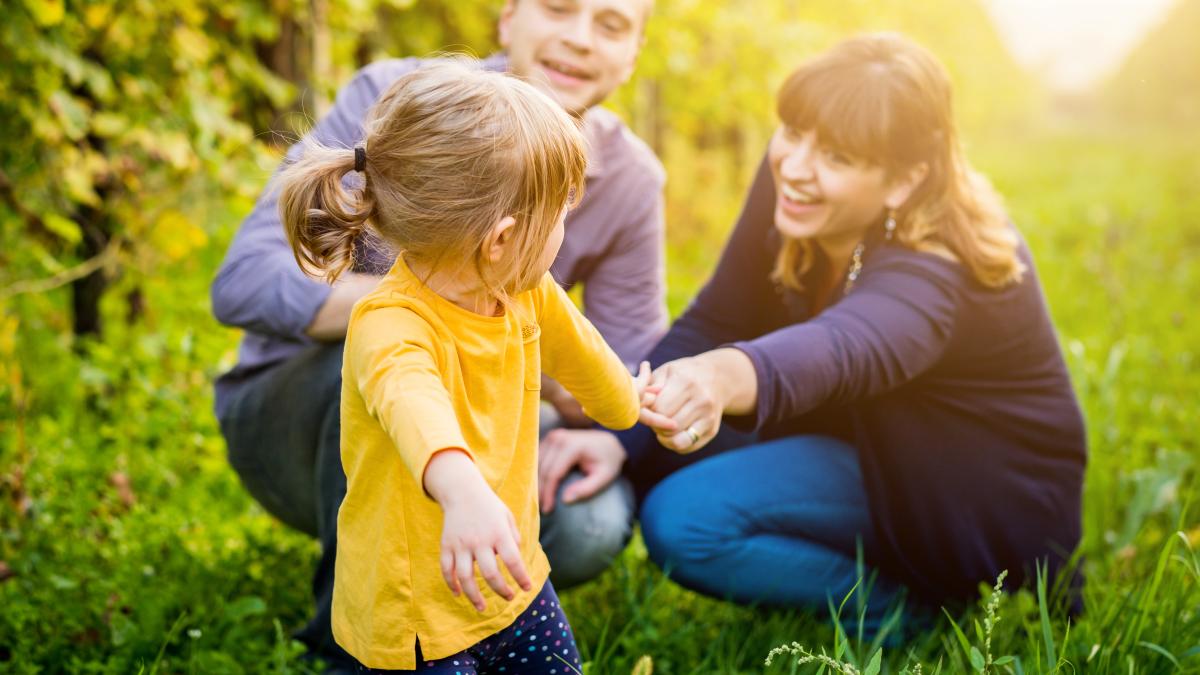 10-tehnici-de-parenting-traditional-pe-care-generatia-moderna-ar-trebui-sa-le-redescopere-lectii-valoroase-din-trecut-pentru-parinti-de-astazi_31482600