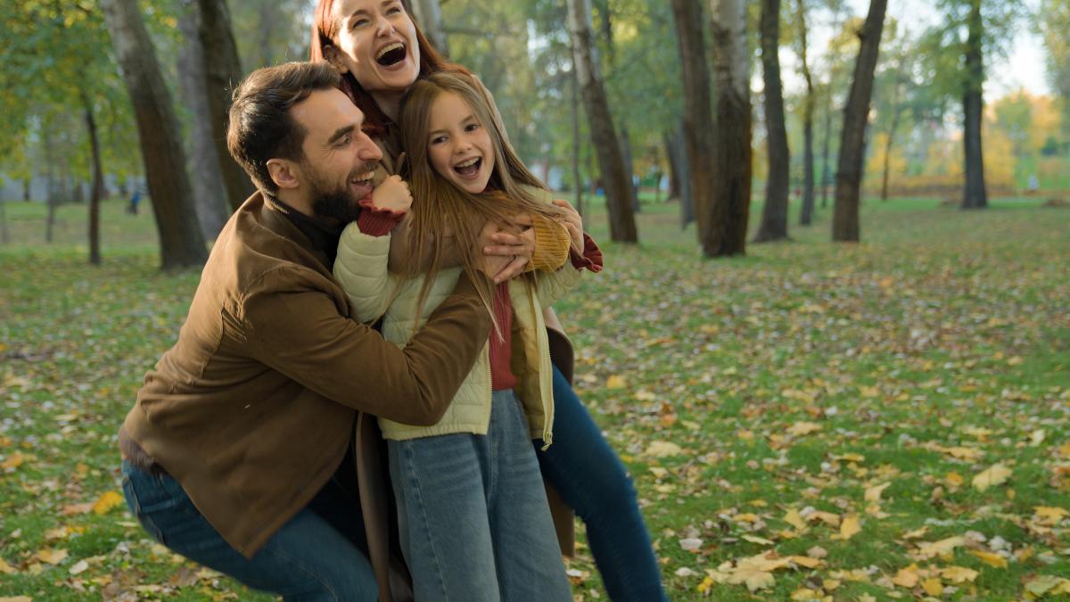 cele-10-porunci-vitale-ale-educatiei-emotionale-pentru-a-ti-creste-copiii--psiholog-asa-veti-fi-parintii-de-care-au-nevoie_11512500