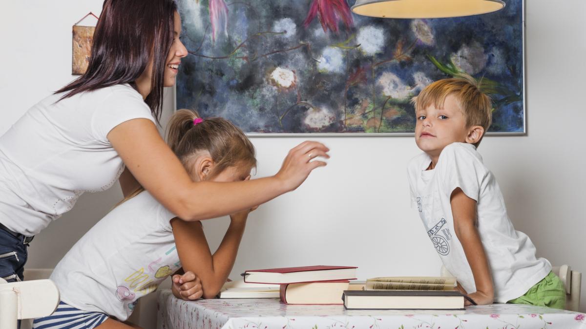 cum-sa-motivezi-copilul-sa-citeasca-strategii-creative-si-recomandari-de-carti_86604500