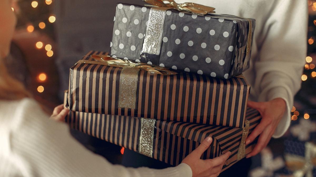 de-ce-unii-nu-reusesc-niciodata-sa-aleaga-cadoul-perfect-descopera-psihologia-din-spatele-greselilor-de-craciun_14373300