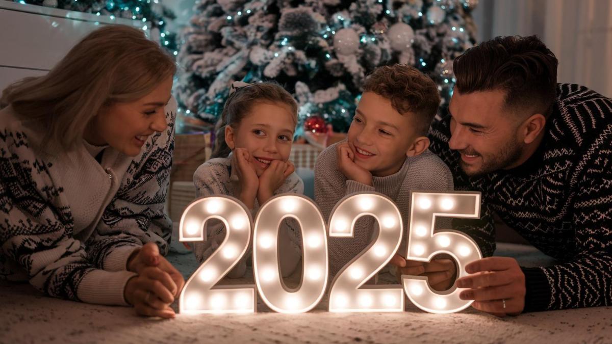 de-la-struguri-la-farfurii-sparte-superstitiile-care-iti-promit-un-an-plin-de-noroc_64524300