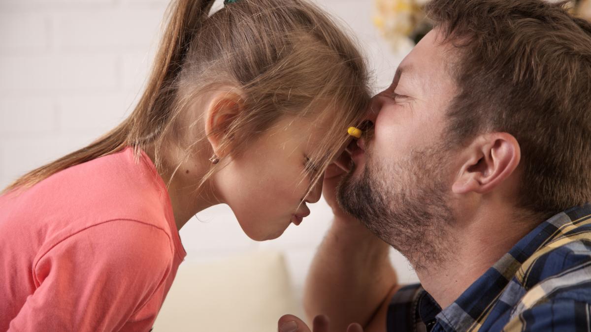 e2809ddraga-tata-de-fata--este-in-puterea-ta-sa-iti-inveti-fiica-acest-lucrue2809d--sfatul-psihoterapeutului-lavinia-voicu-2_51503300