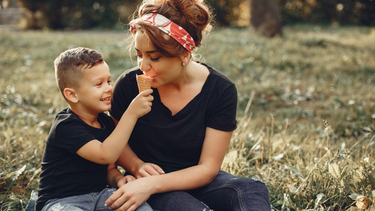 motive-pentru-care-baietii-sunt-mai-apropiati-de-mame_93065600