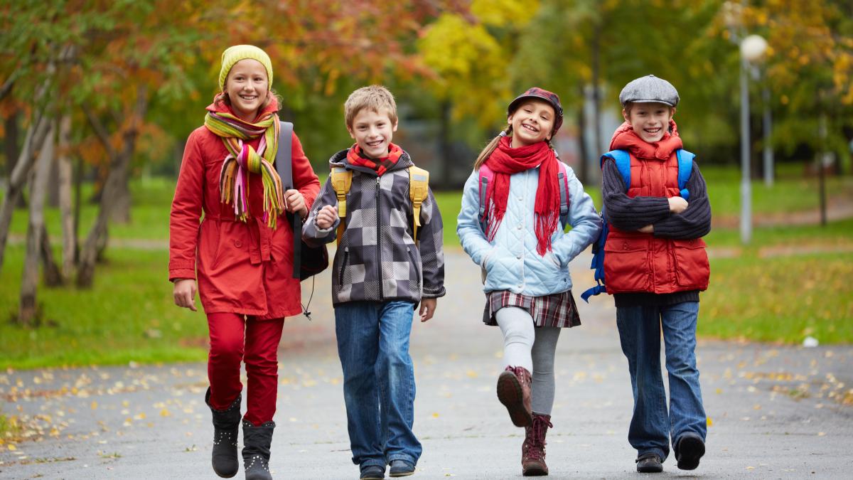 gata-vacanta-elevii-se-intorc-la-scoala_72841000